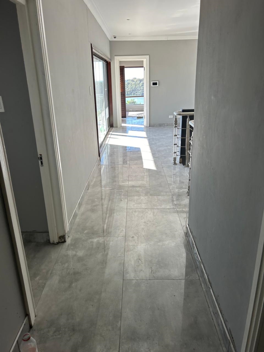 6 Bedroom Property for Sale in Gonubie North Eastern Cape